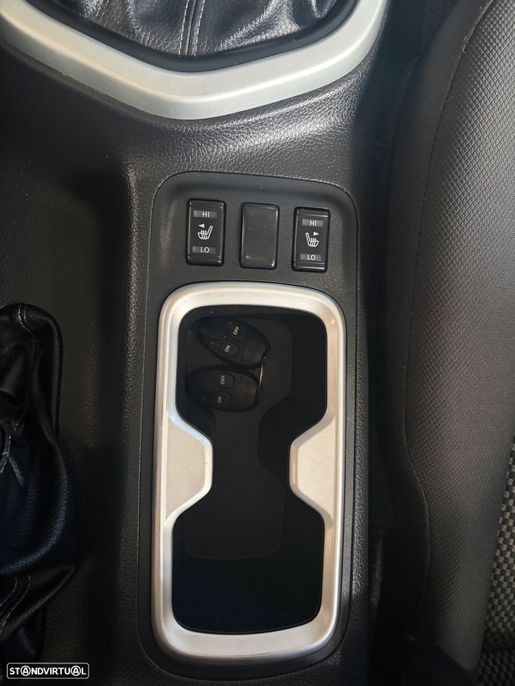 Nissan Navara 2.3 dCi CD 4WD N-Connecta - 16