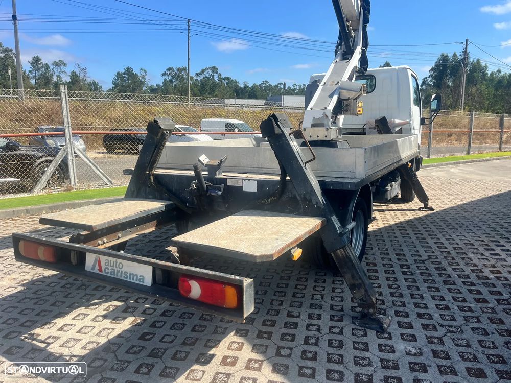 Nissan CABSTAR 3.0 BARQUINHA - 11