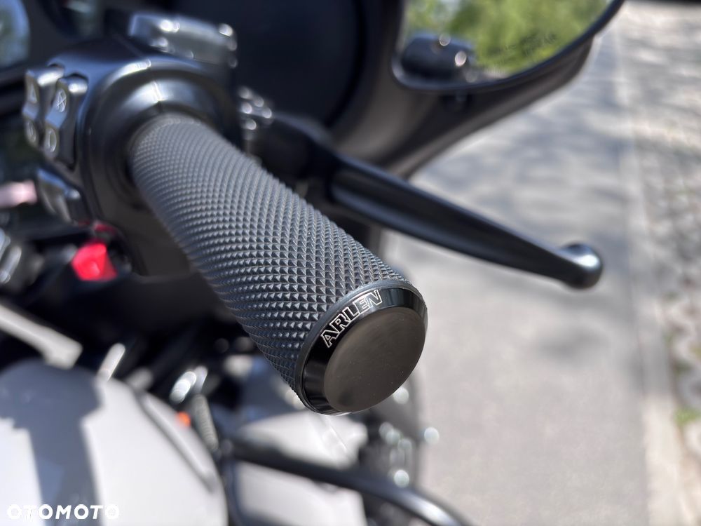 Harley-Davidson FLHS Electra Glide - 20