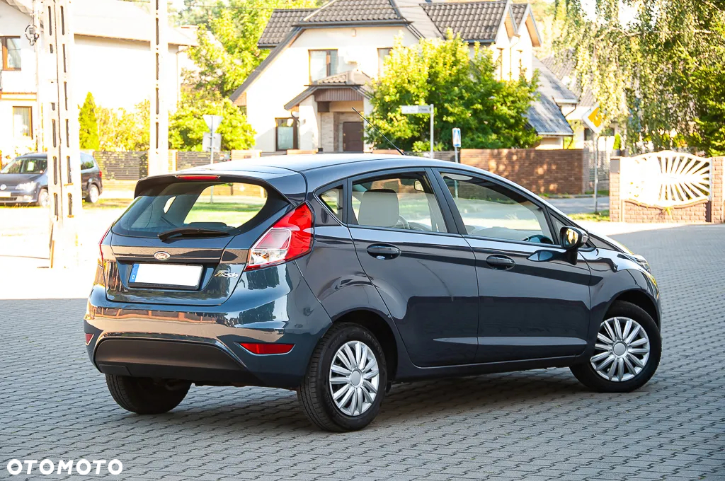 Ford Fiesta 1.25 Titanium - 12