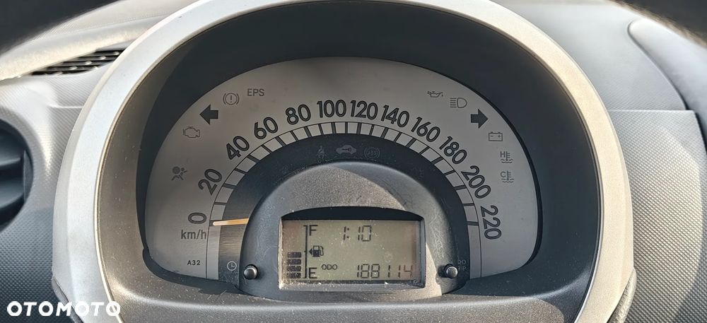 Daihatsu Sirion 1.0 CooLine - 11