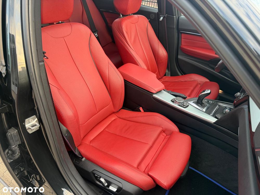 BMW Seria 3 340i xDrive Edition M Sport Shadow - 19