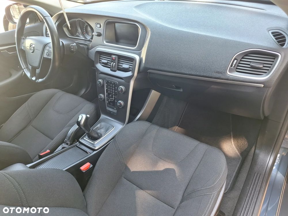 Volvo V40 D2 Kinetic - 20
