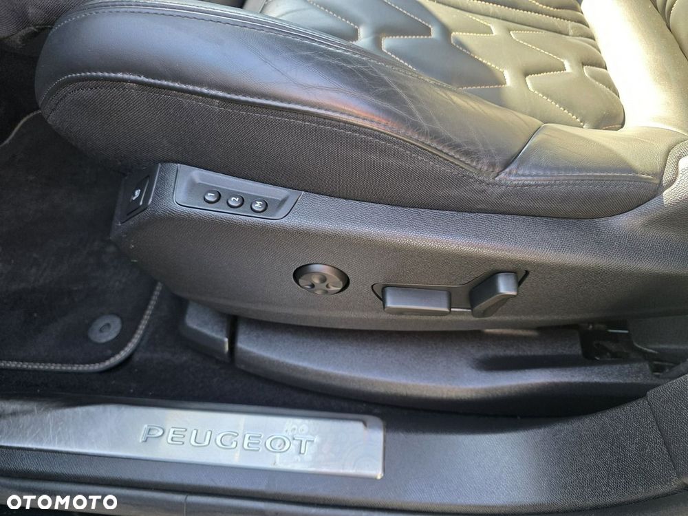 Peugeot 5008 2.0 BlueHDI GT S&S EAT8 - 18