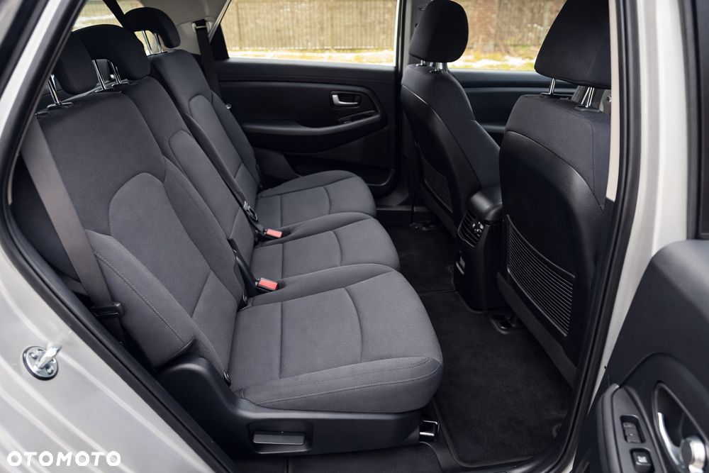 Kia Carens 1.7 CRDi 136 Dream Team Edition - 28