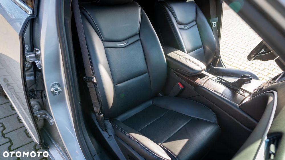 Cadillac XTS - 17