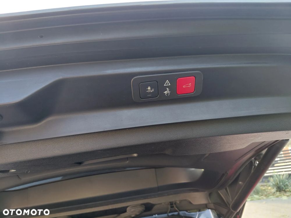 Peugeot 5008 2.0 BlueHDI GT S&S EAT6 - 23