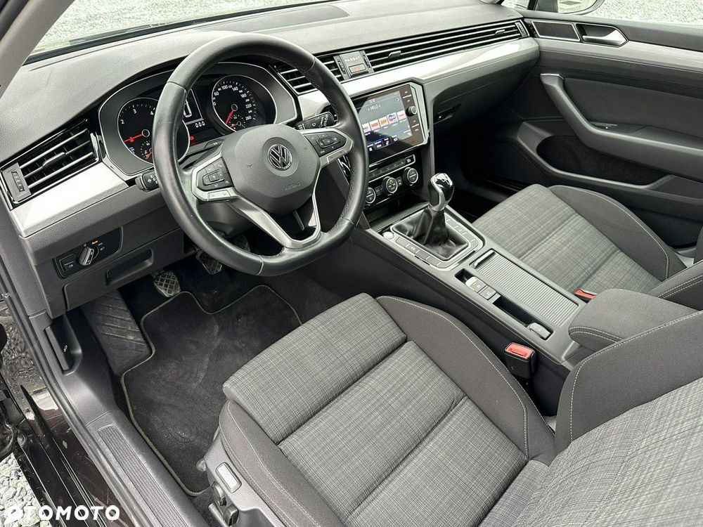 Volkswagen Passat 2.0 TDI EVO Business - 10