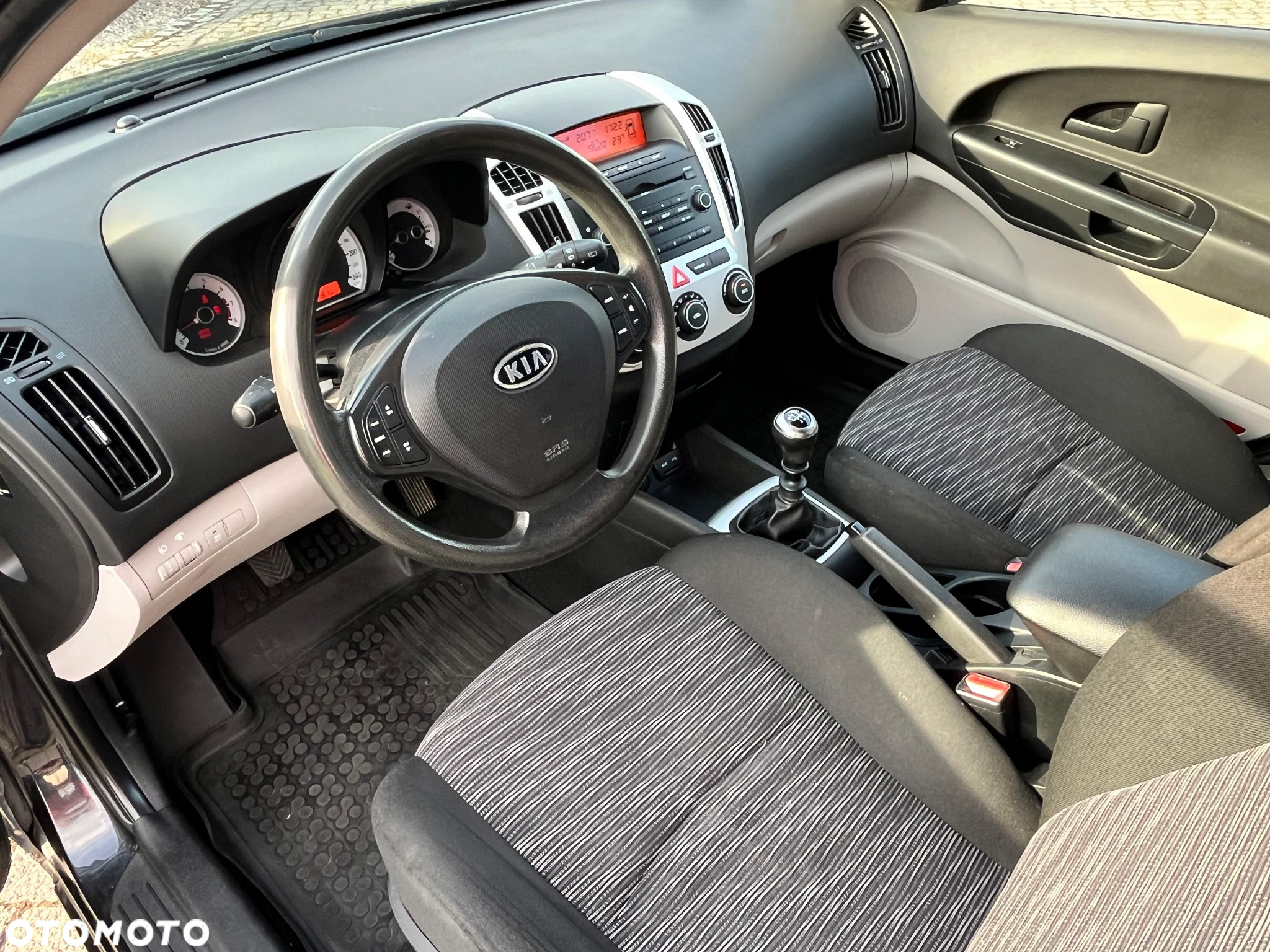 Kia Ceed Cee'd 1.4 Comfort + - 12