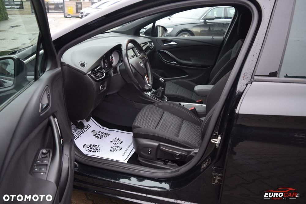 Opel Astra 1.4 T Dynamic - 10