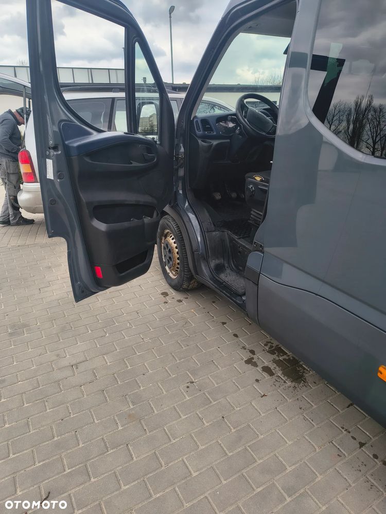 Iveco DAILY 35S18 - 21