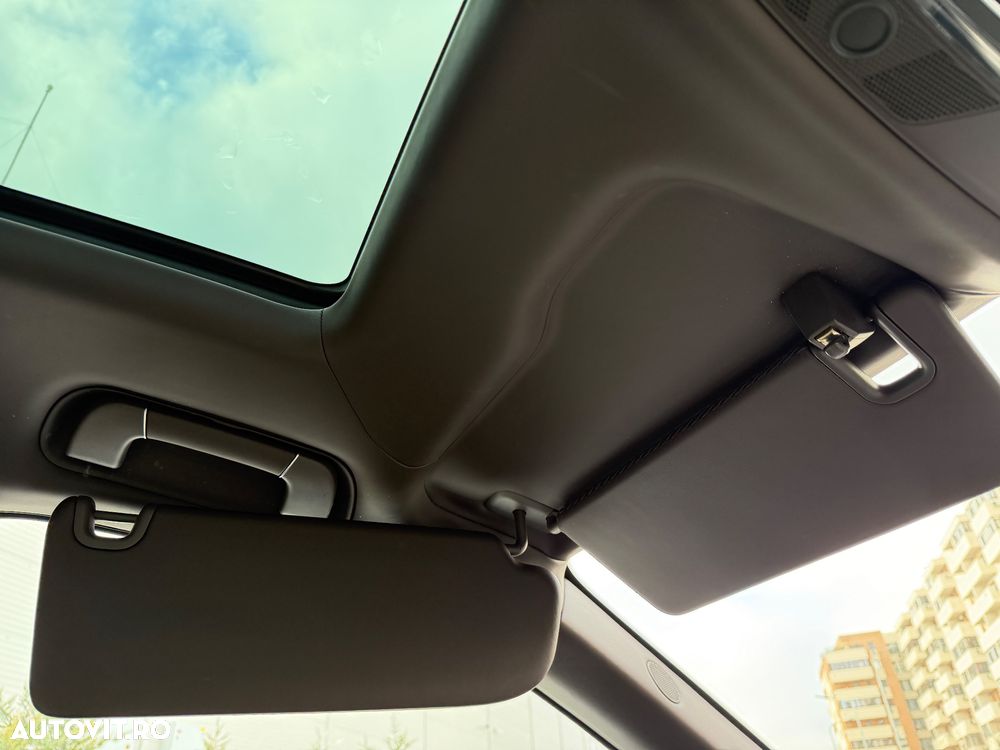 Bentley Bentayga - 24