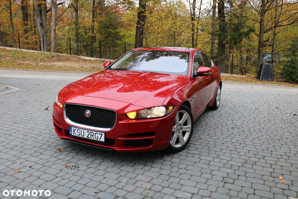Jaguar Xe