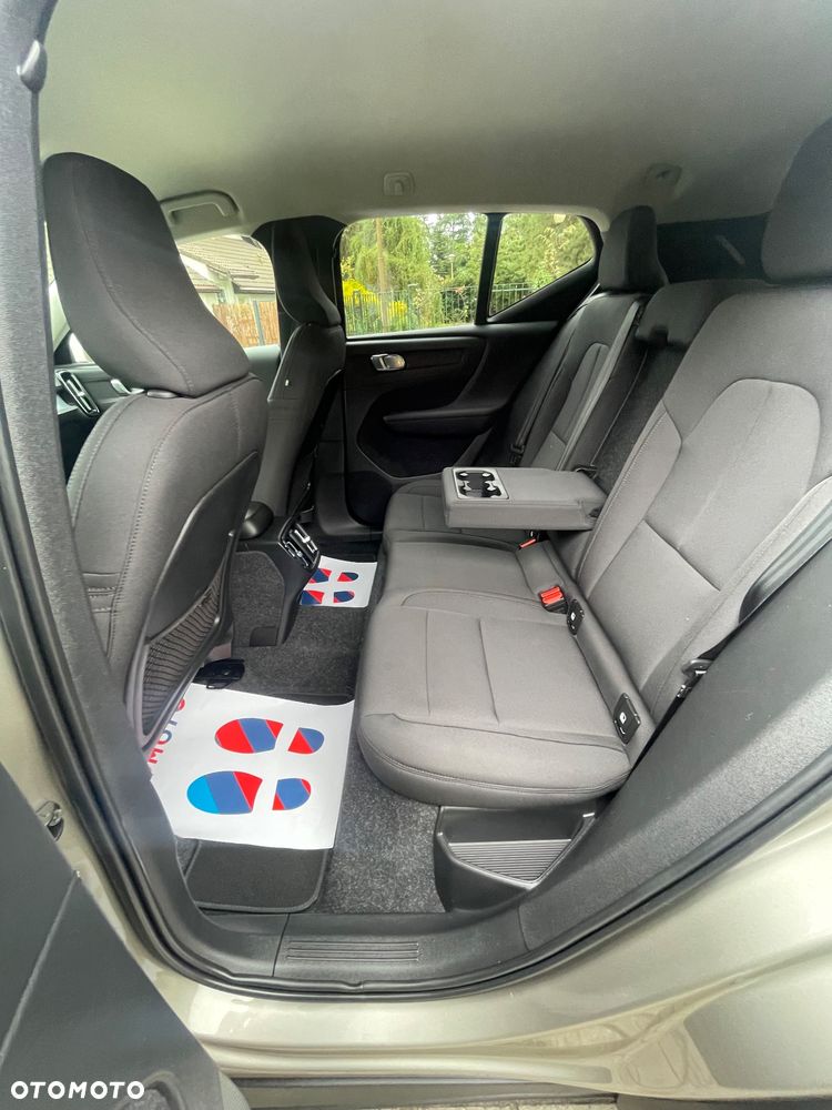 Volvo XC 40 D3 Momentum Pro - 8