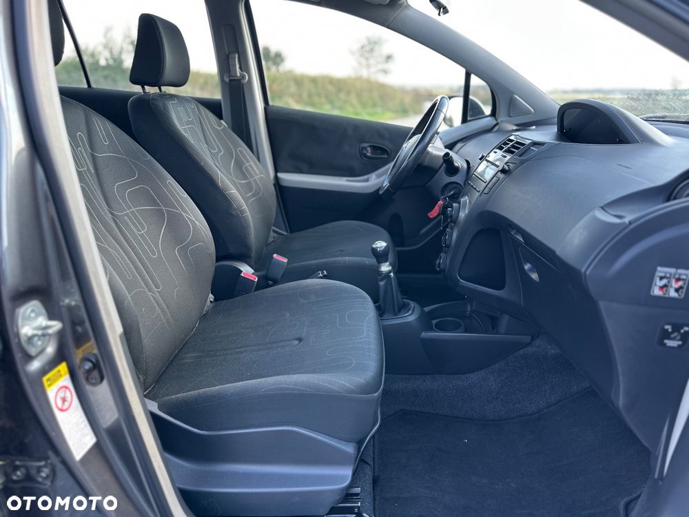 Toyota Yaris 1.0 Active - 11