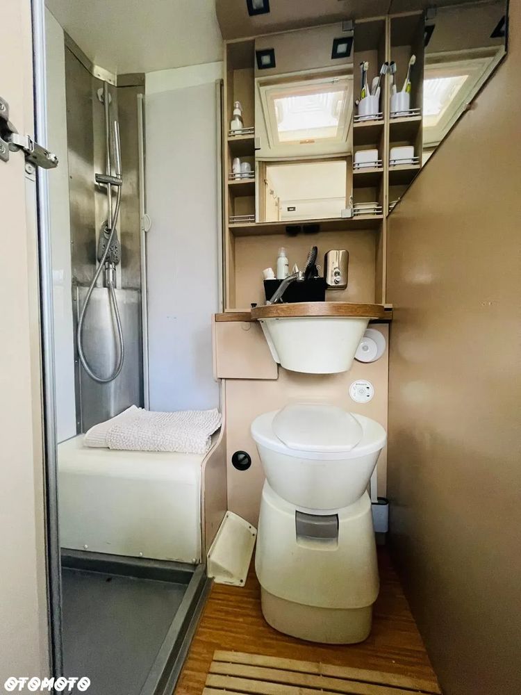 KNAUS Sport Liner 650MG - 18