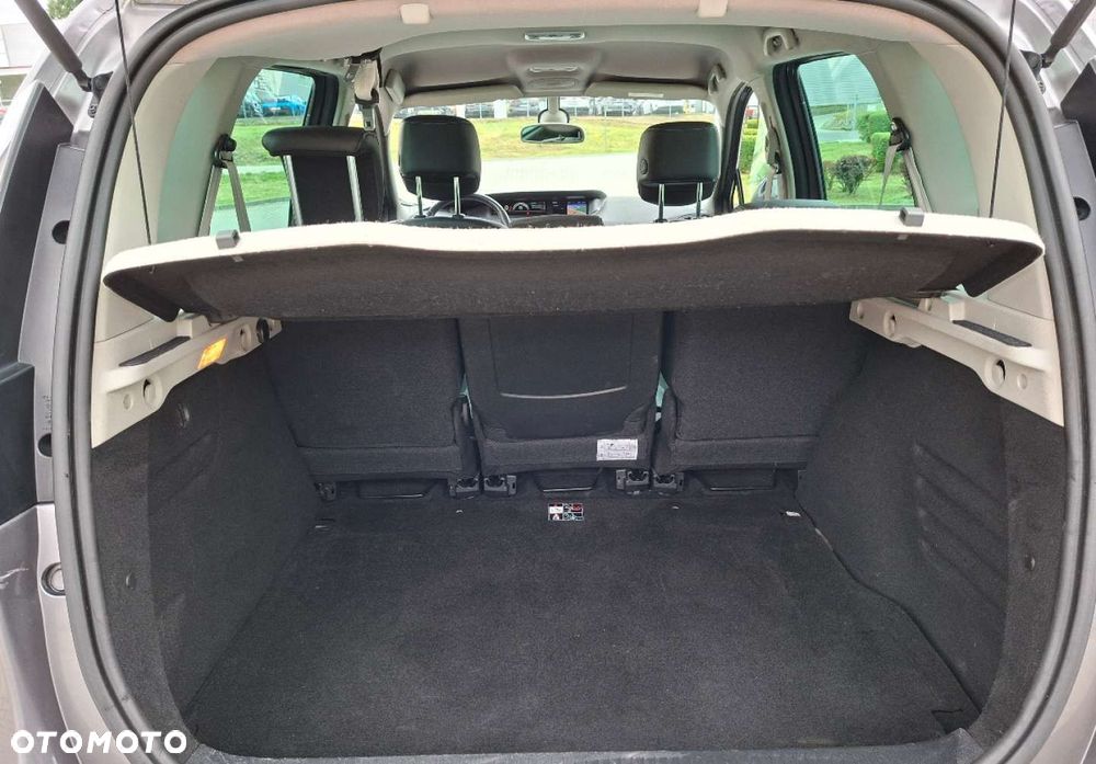 Renault Scenic - 12
