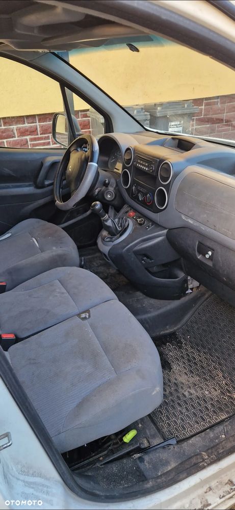 Peugeot Partner 1.6 HDI 2015r wersja long cały na części - 2
