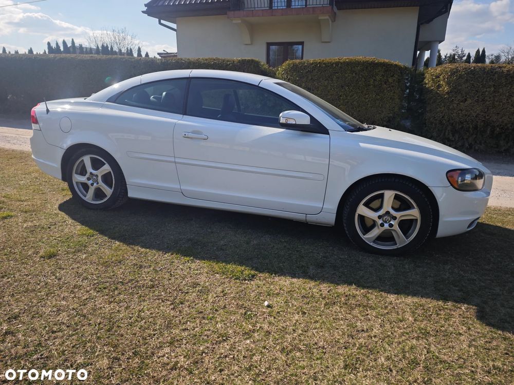 Volvo C70 2.0D Momentum - 14