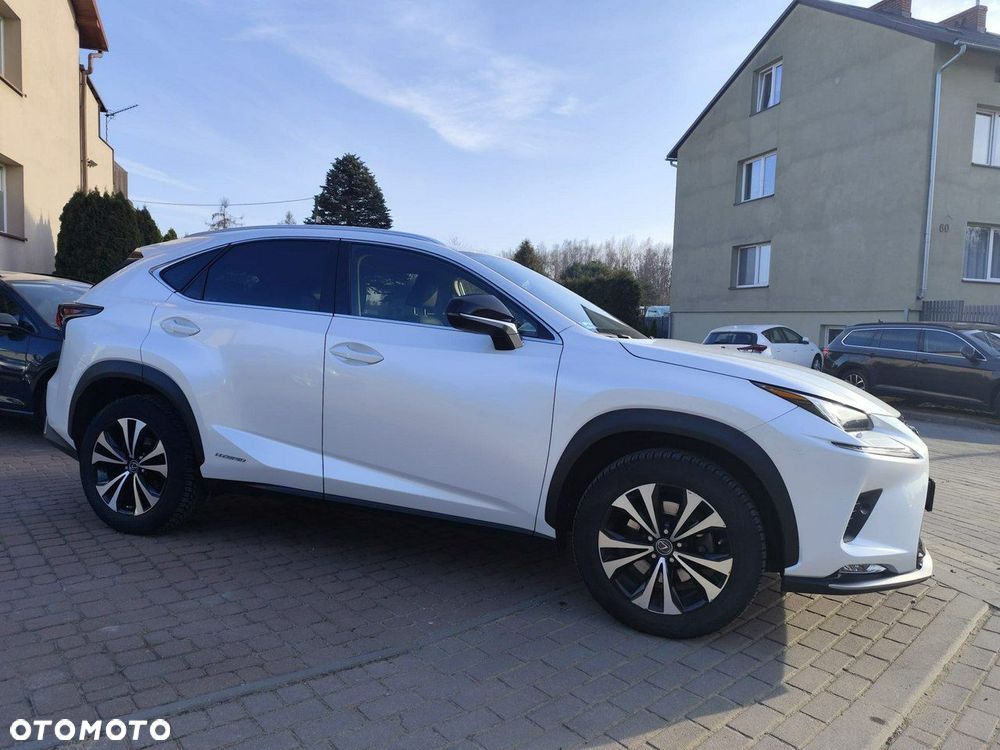 Lexus NX 300h F Impression AWD - 5