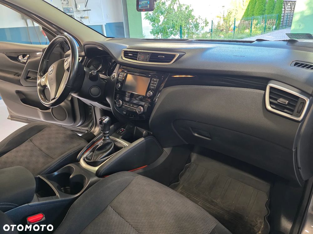 Nissan Qashqai 1.6 DIG-T N-Tec - 17