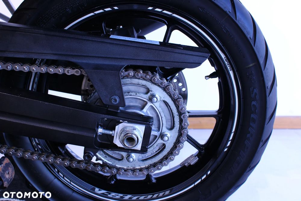 Suzuki DL - 32