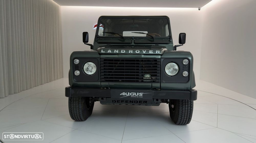 Land Rover Defender - 6