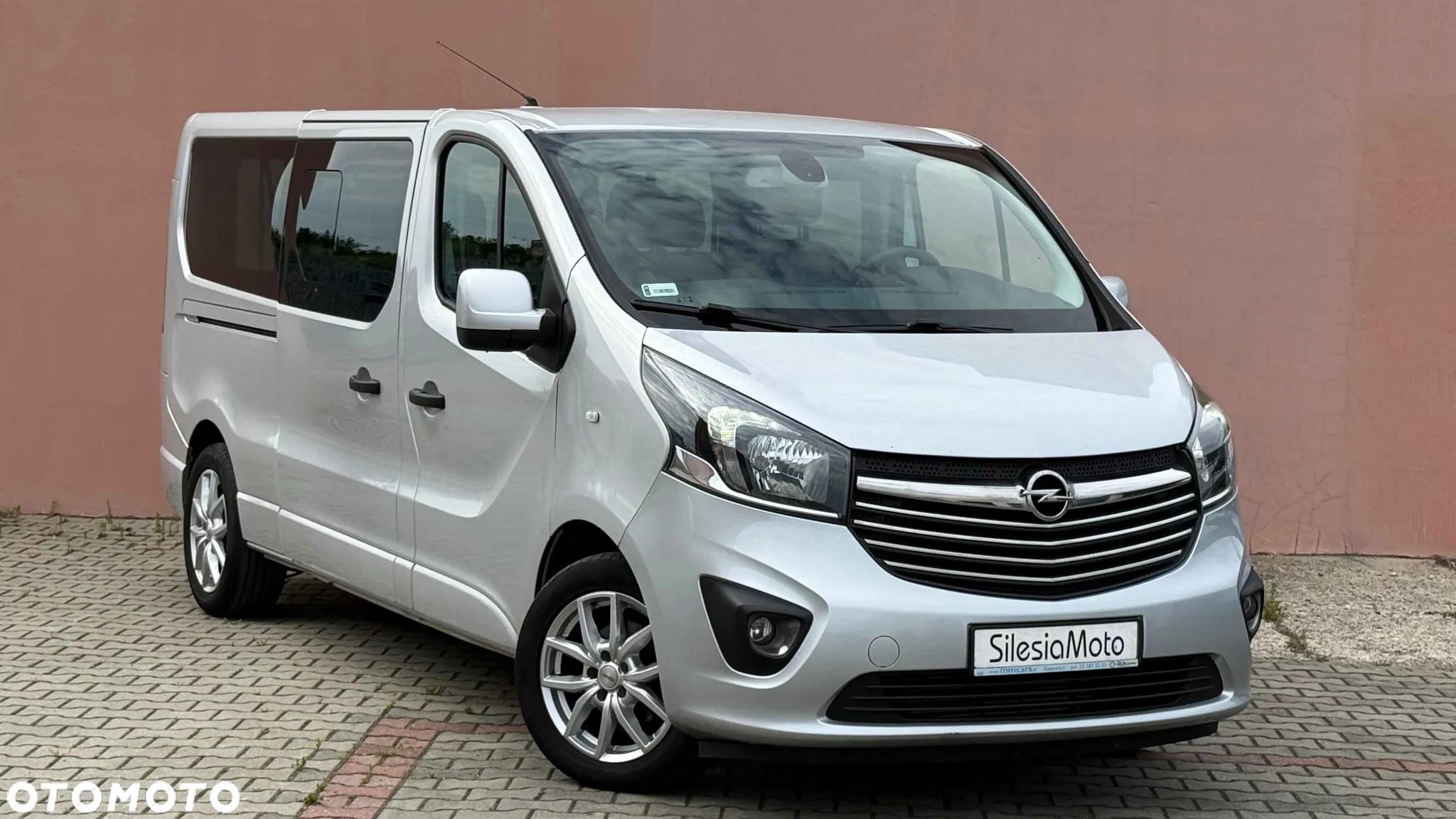 Opel Vivaro L2H1 2,9t Elegance - 1