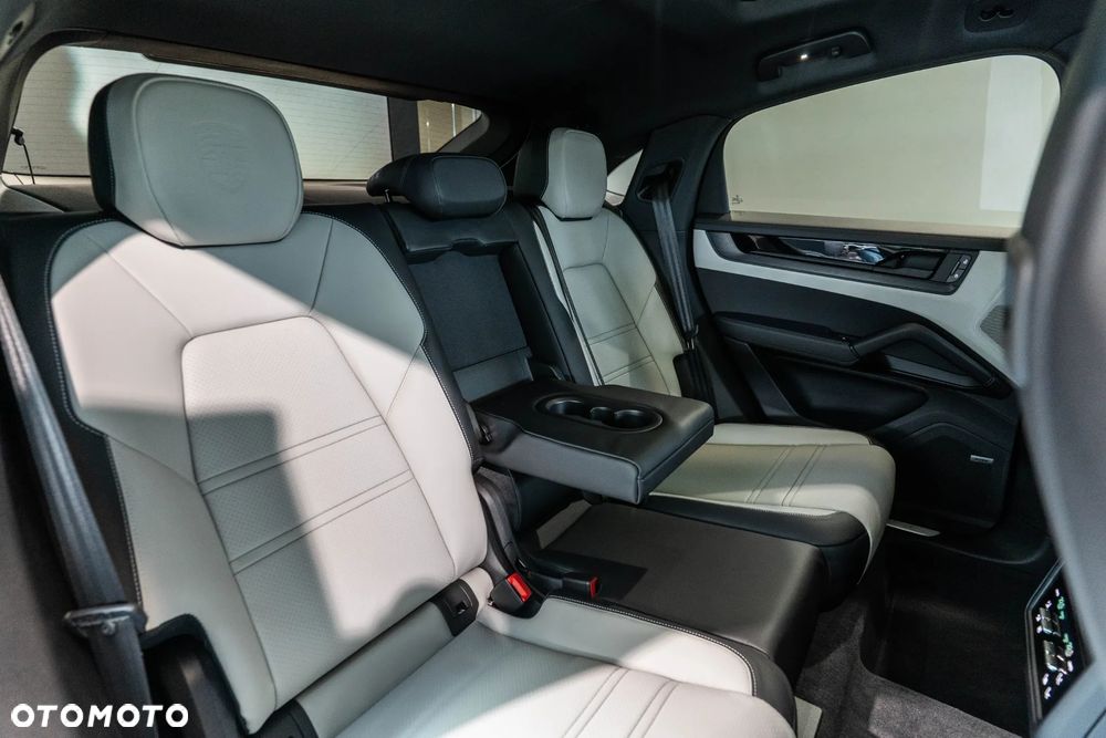Porsche Cayenne S E-Hybrid PHEV Black Edition - 15