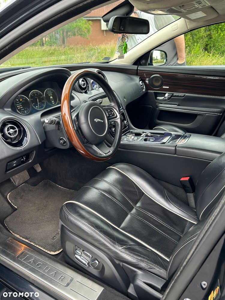 Jaguar XJ 5.0 V8 LWB Portfolio - 19