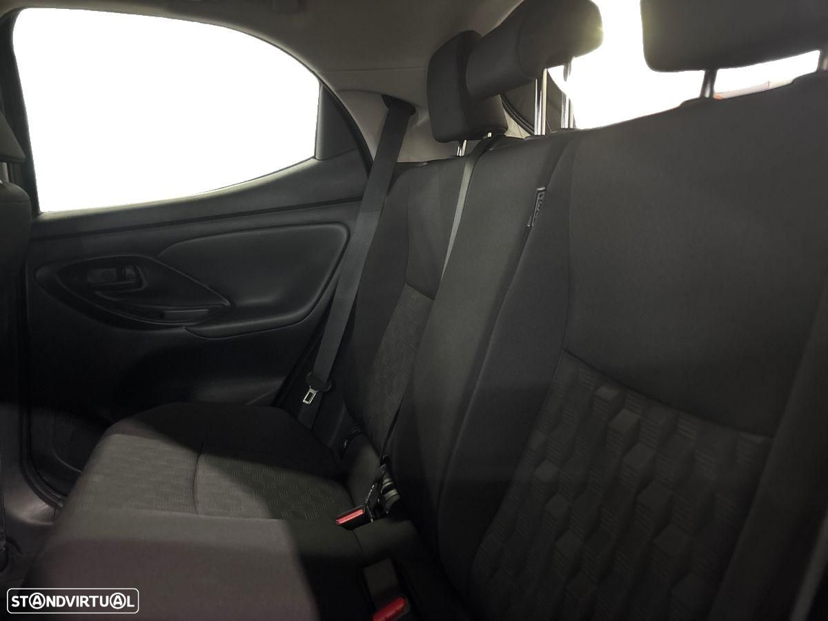 Toyota Yaris - 11