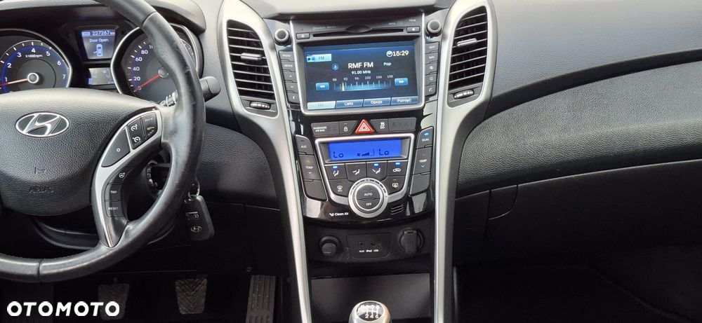 Hyundai i30 1.6 GDI Style - 14