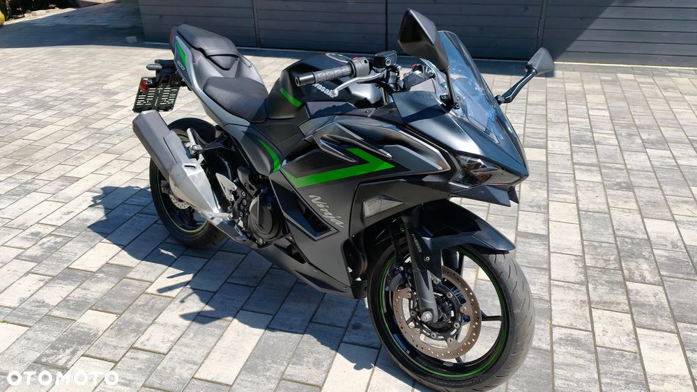 Kawasaki Ninja 500 - 1