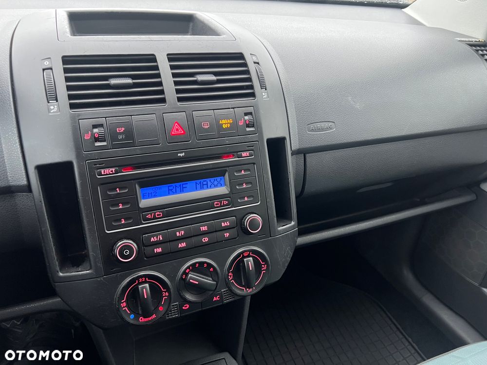 Volkswagen Polo 1.4 TDI DPF BlueMotion - 23