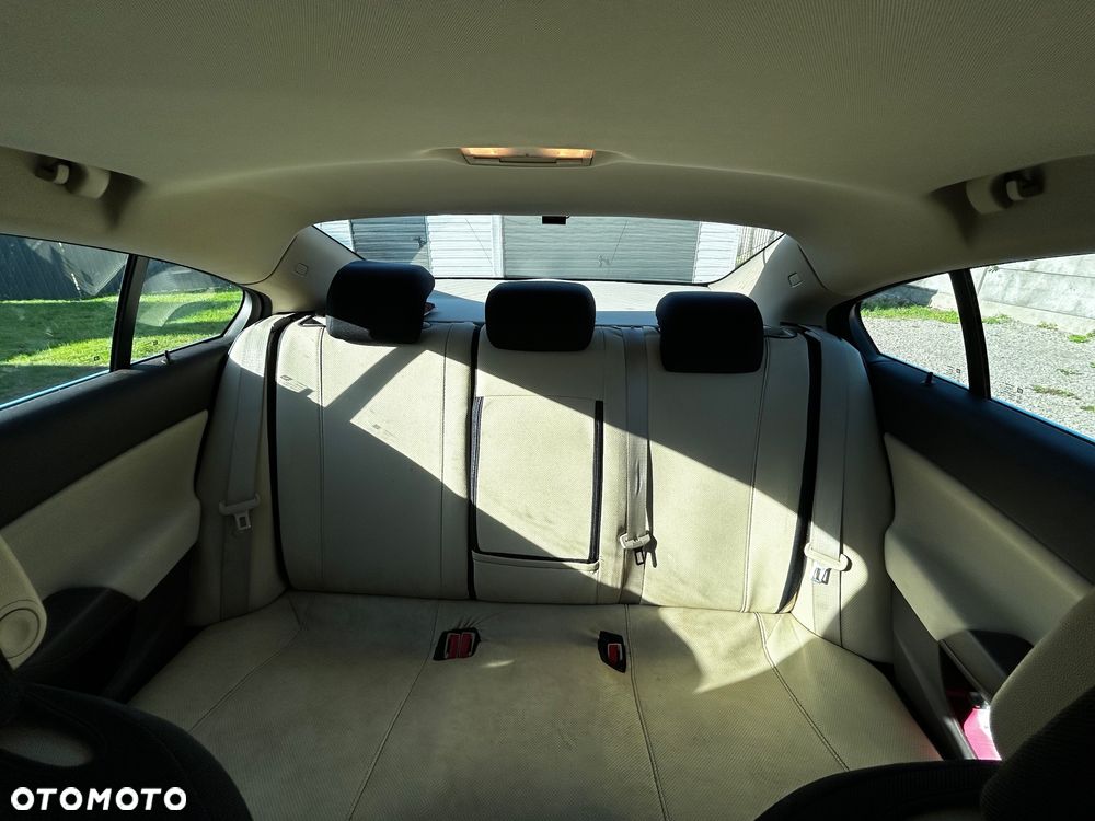 Opel Insignia 1.8 - 8