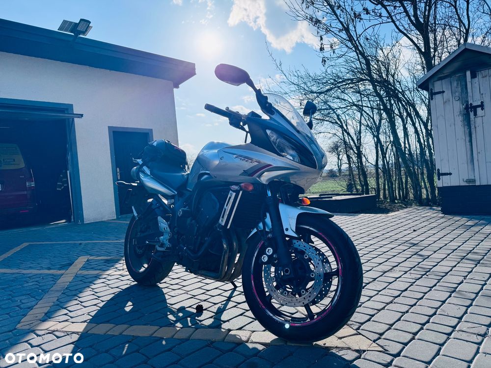 Yamaha FZ6 - 4