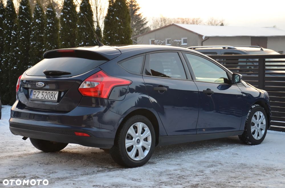 Ford Focus 1.6 Ambiente Start - 6