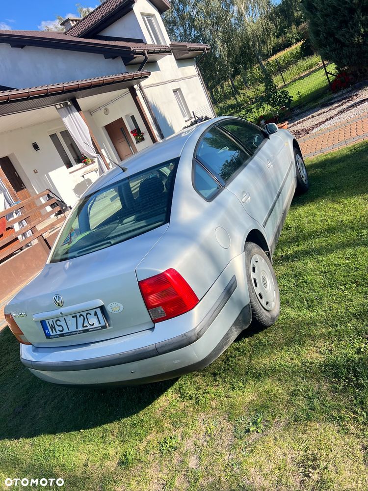 Volkswagen Passat - 6