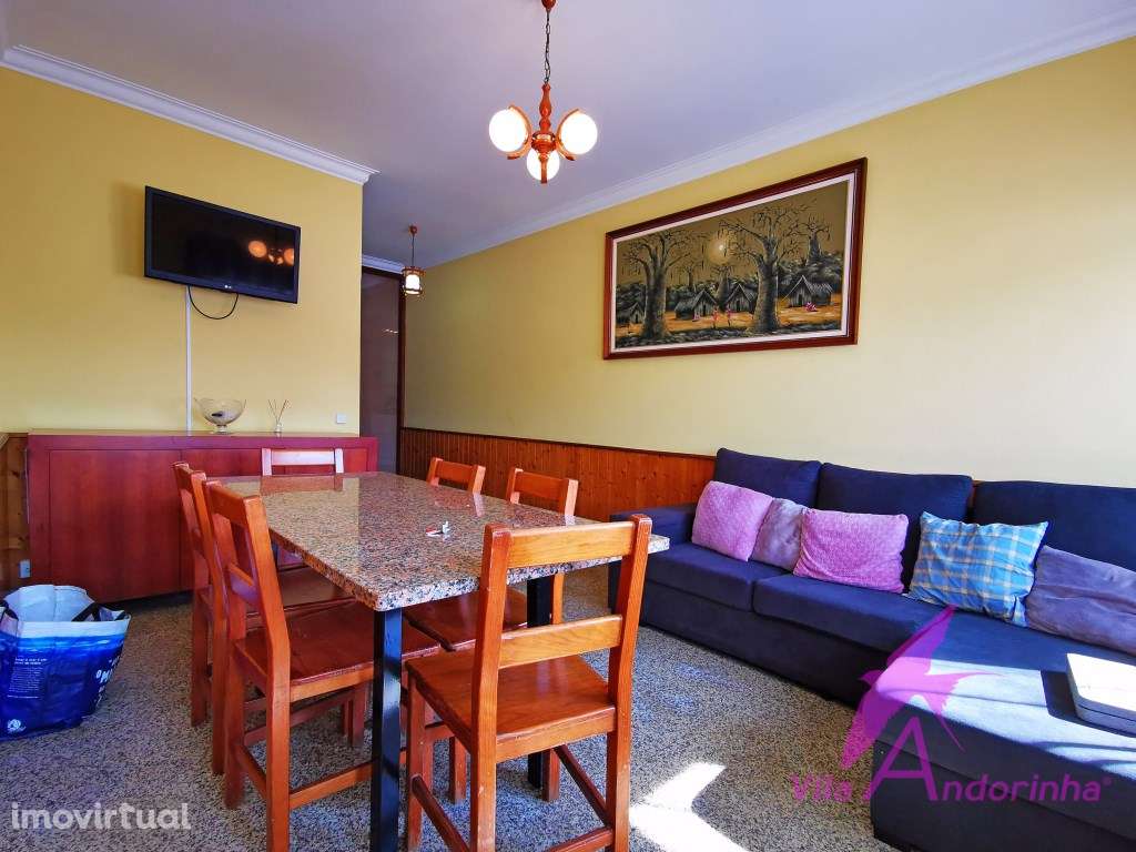 Moradia T4 a 10 metros da praia - Grande imagem: 2/21