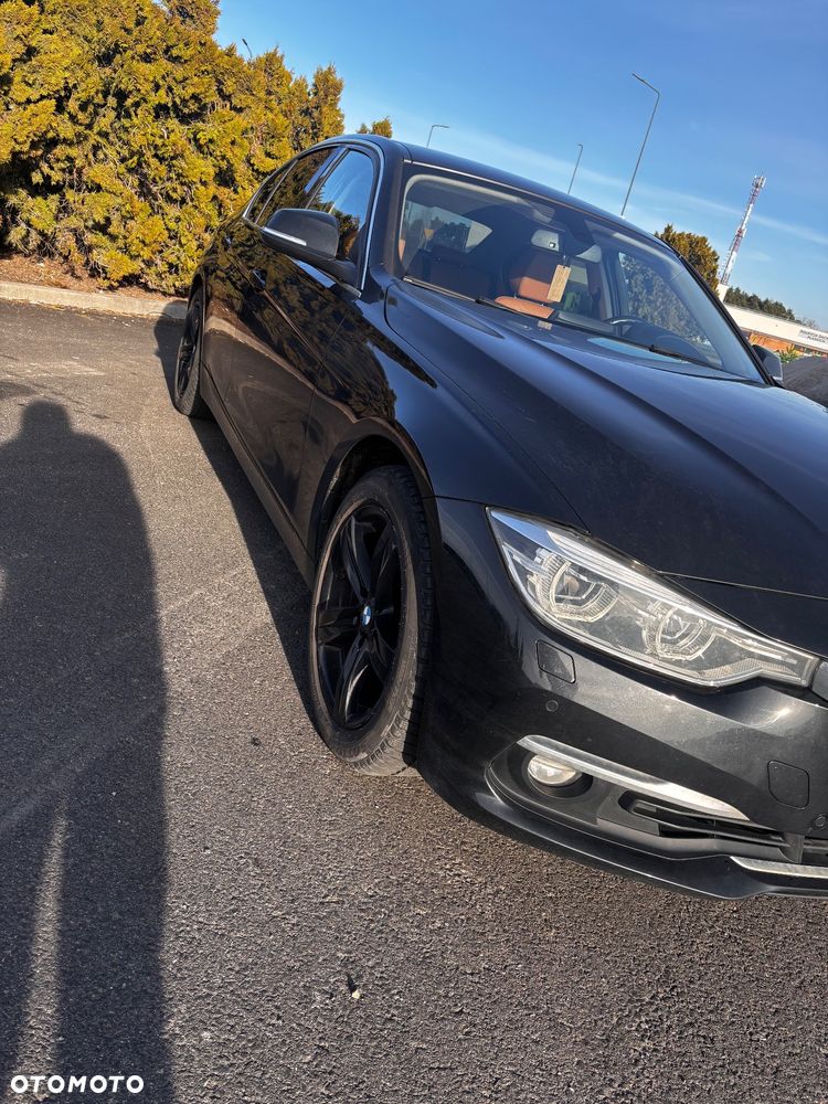 BMW Seria 3 320i Luxury Line - 3