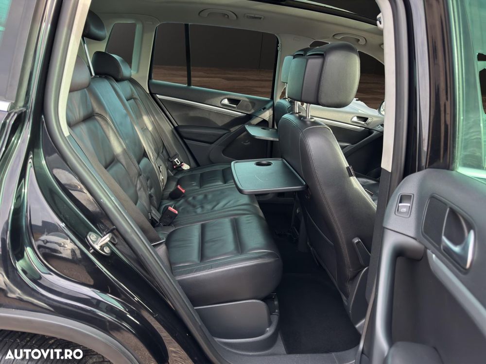 Volkswagen Tiguan - 12