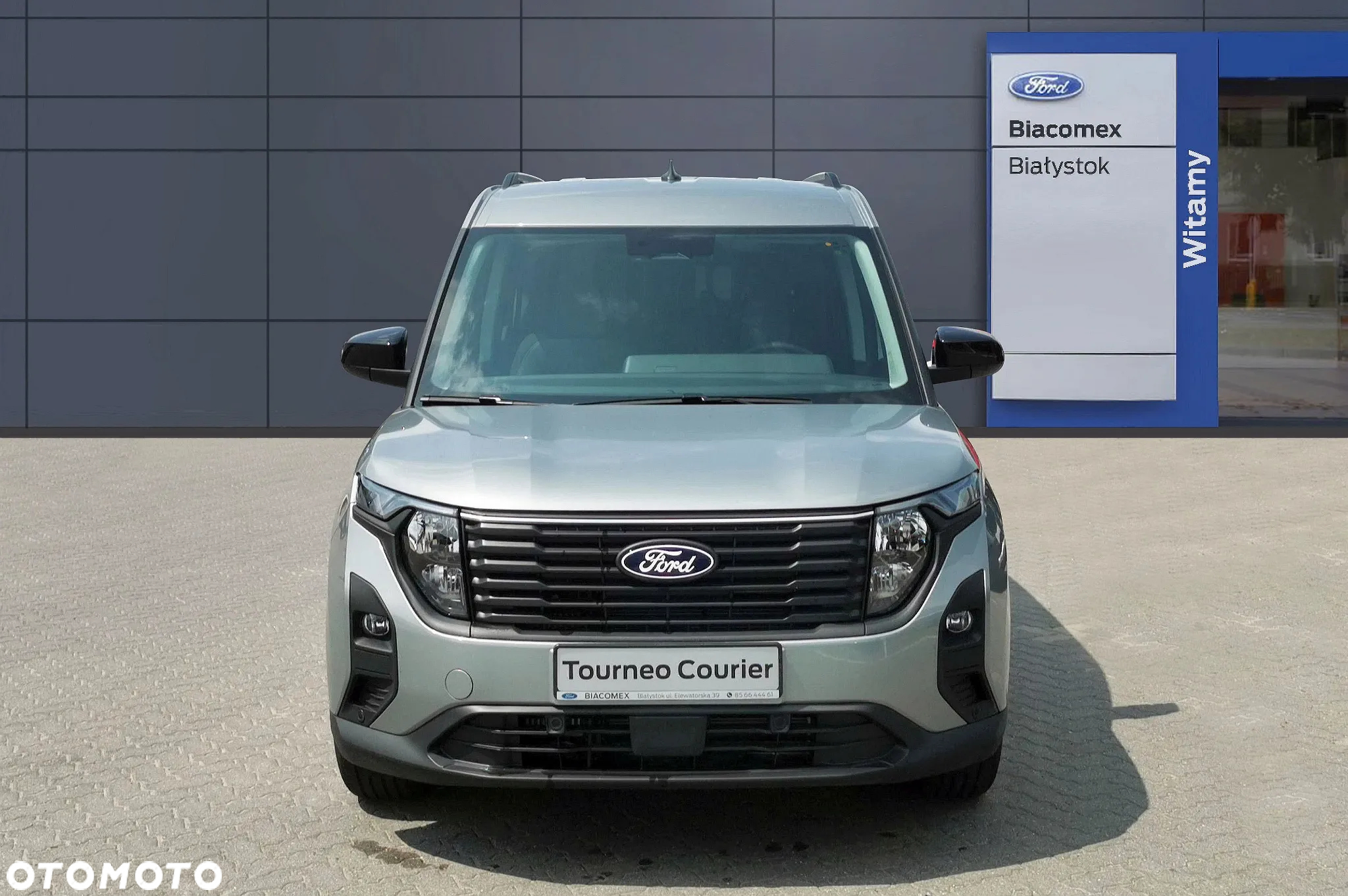 Ford Tourneo Courier 1.0 EcoBoost Titanium - 2