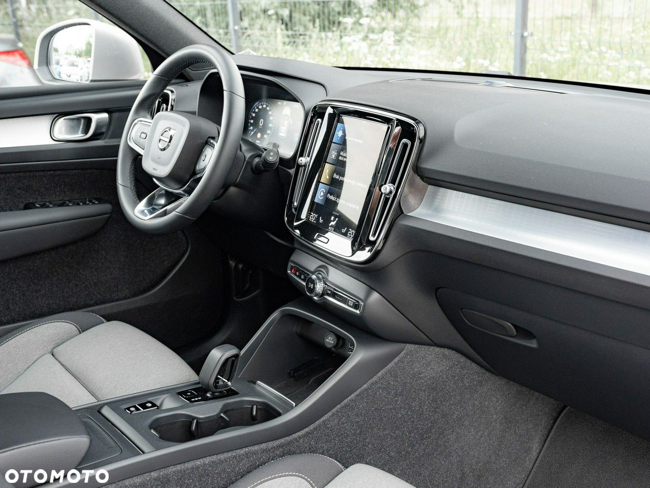 Volvo XC 40 T2 Core - 33