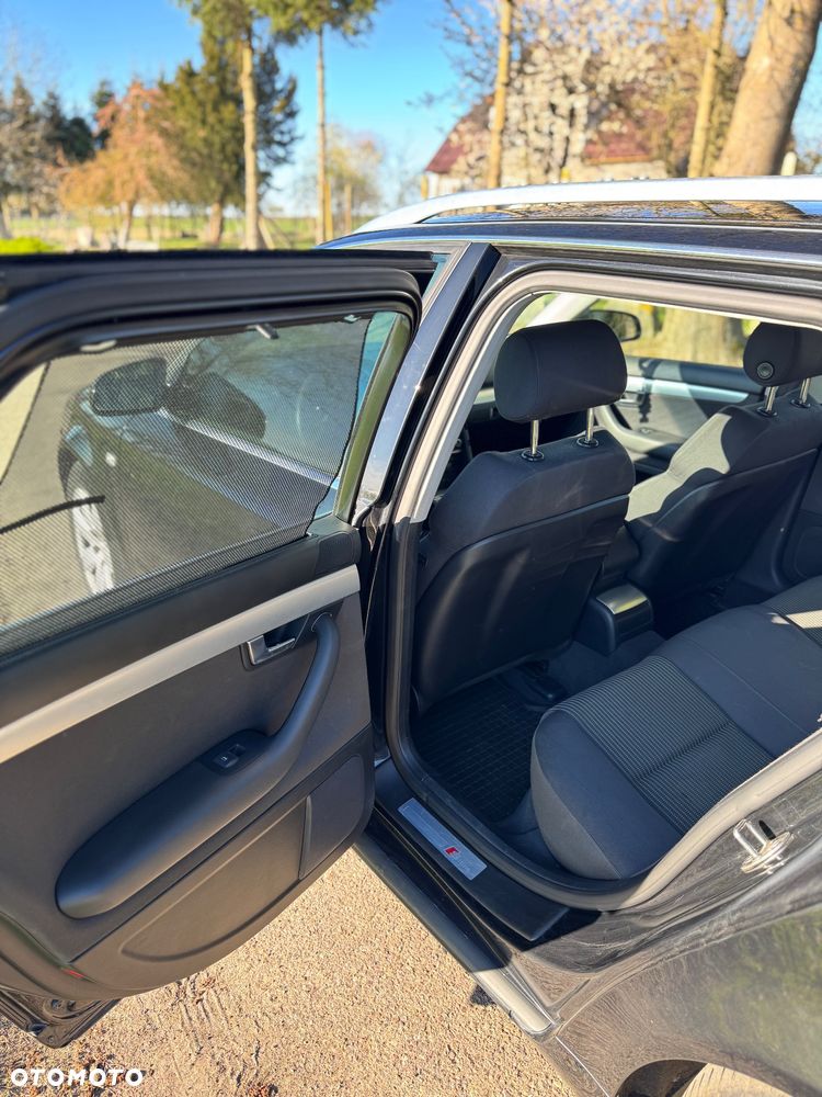 Audi A4 Avant 2.0 TDI - 8