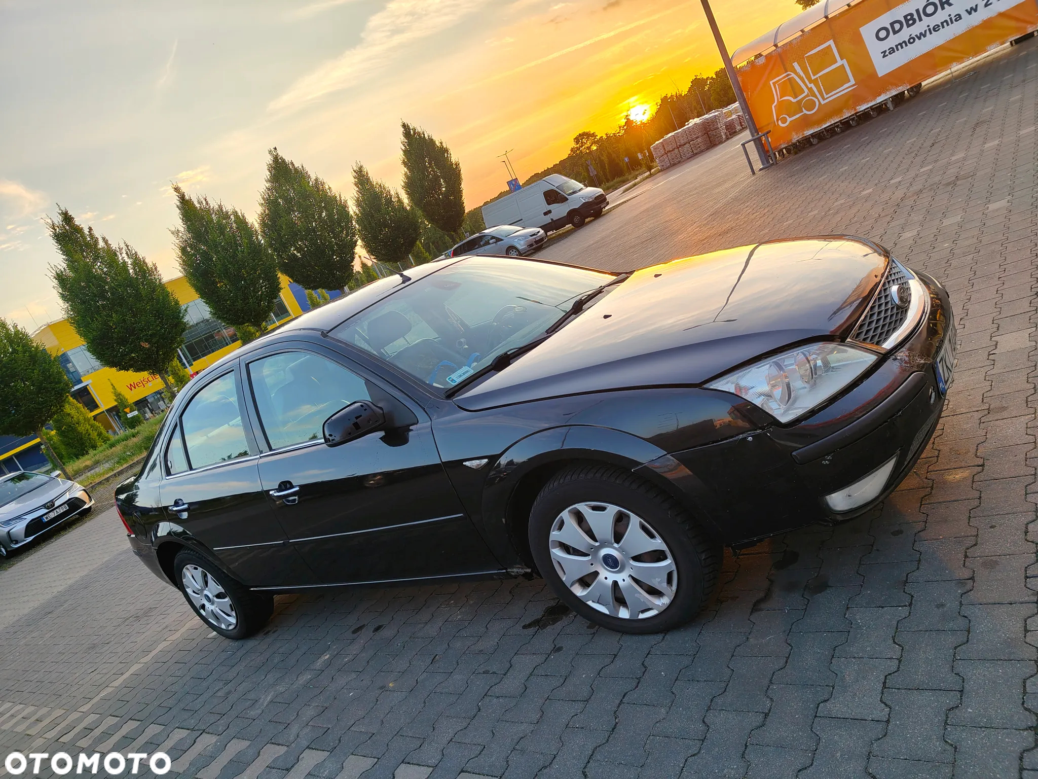 Ford Mondeo 3.0 V6 Ghia - 9
