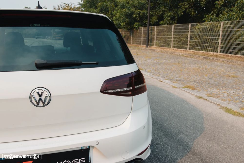 VW Golf R 4Motion BlueMotion - 16