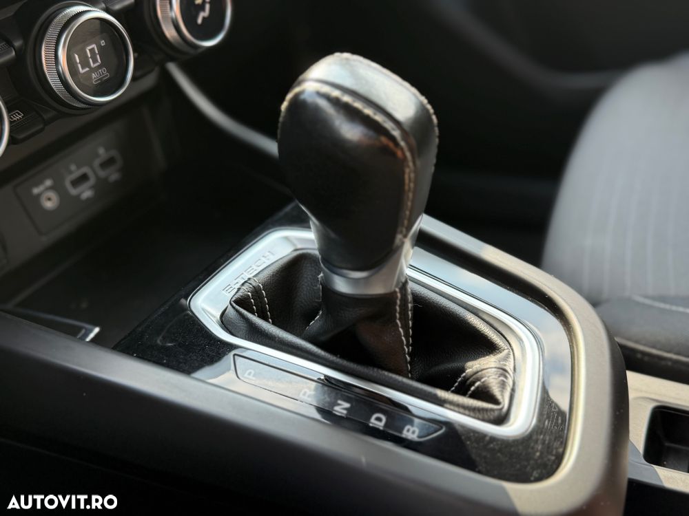 Renault Arkana E-TECH 145 Techno - 10