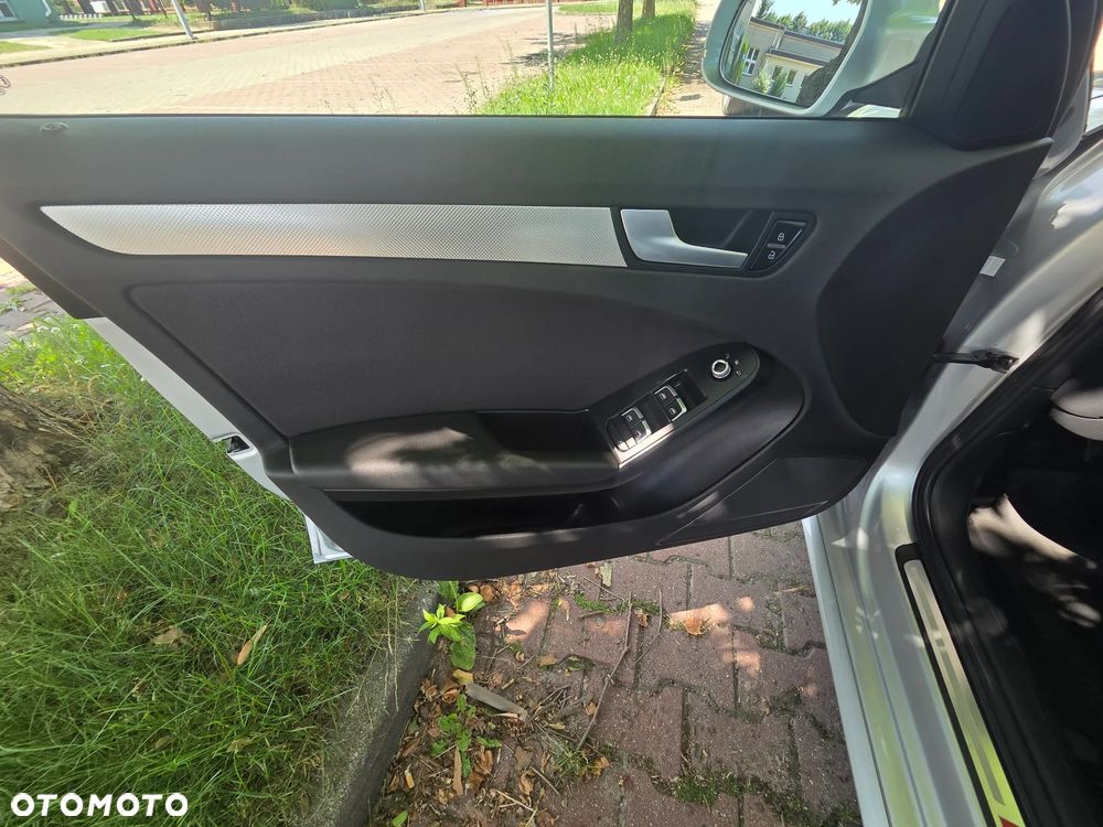 Audi A4 Avant 2.0 TDI e DPF S line Sportpaket - 25