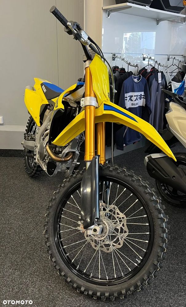 Suzuki RM-Z - 2