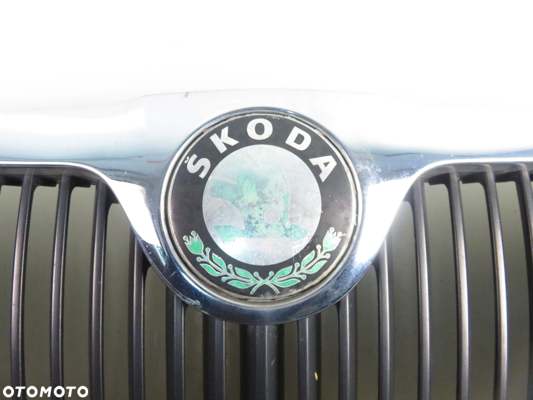 ATRAPA GRILL SKODA OCTAVIA II 1Z0853668 - 7